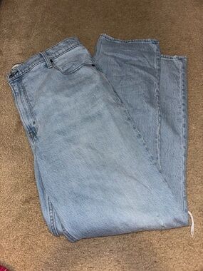 Abercrombie Ultra High Rise Straight Jeans 33L